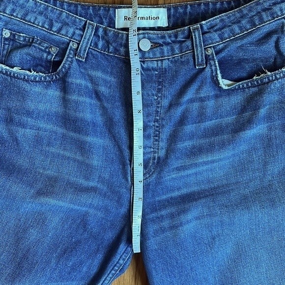 EUC Reformation Fawcett Jeans Celtic Wash Cropped Wide Leg Raw Hem Denim US 30 - Picture 10 of 12
